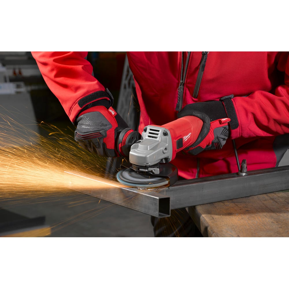 УШМ Milwaukee AGV 10-125 EK