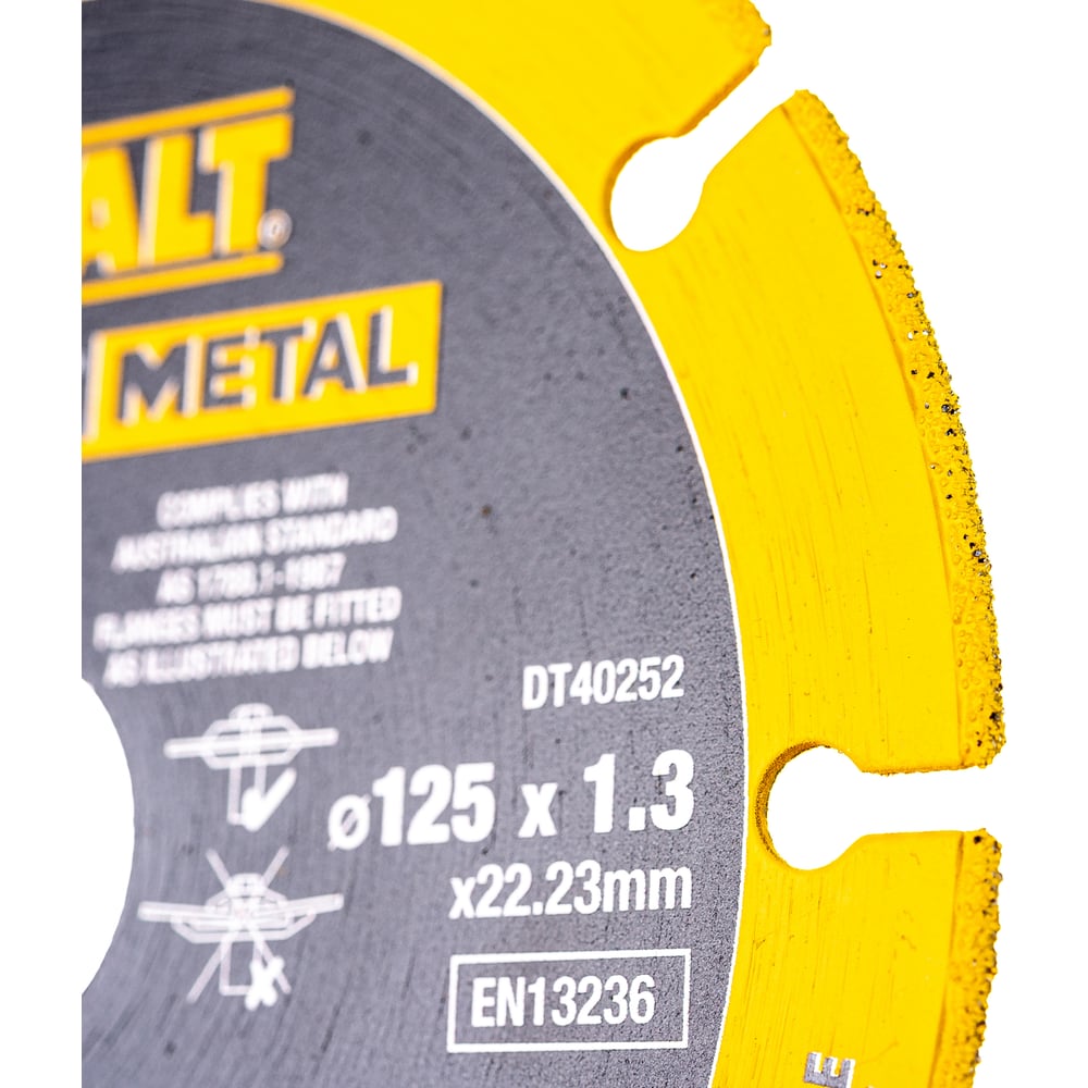 Диск отрезной по металлу DeWalt 125mm